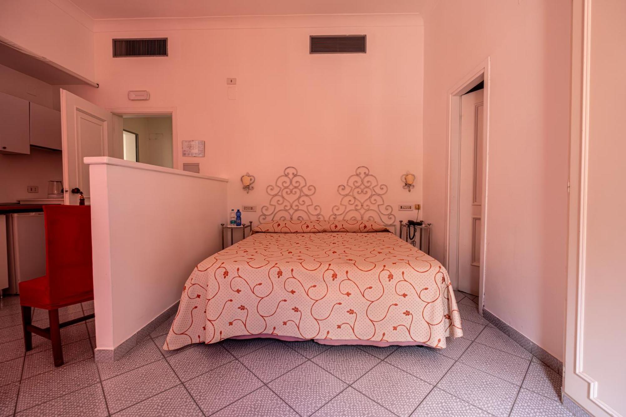 Hotel Palatium Mari 3*
